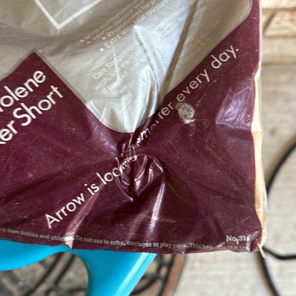 Nos Arrow 100% Nylon Cream Arrow Tapered Boxer Briefs sz 34 Deadstock - Picture 5 of 12